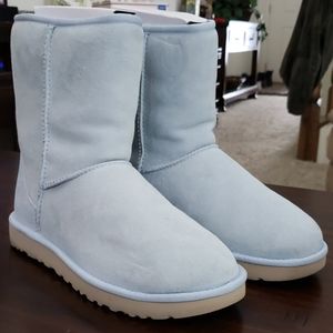 UGG Classic Short Sky Blue Size 8